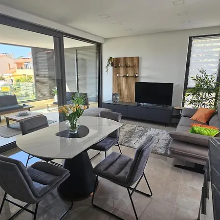 Levant Apartment *